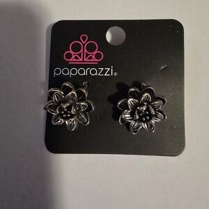 paparazzi Silver Floral Burst Stud Earrings